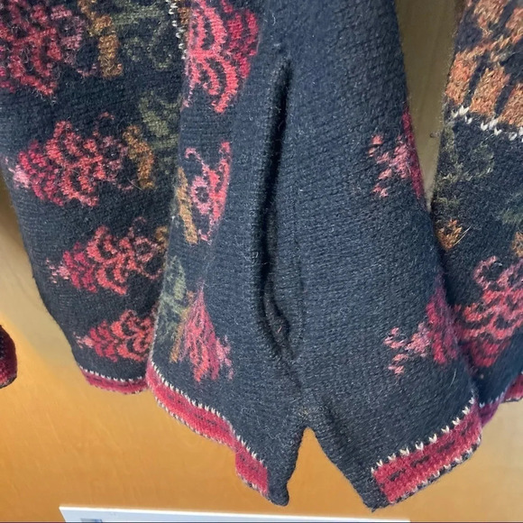 SNOWFLAKE TM  Sz XL 100% Wool Jacquard Brocade Detail Cardigan Sweater - Picture 5 of 11